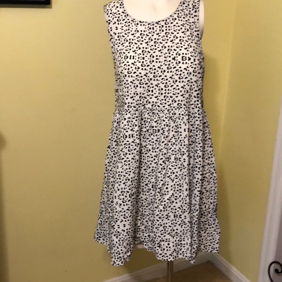 Cheetah print dress - Picture 1 of 5